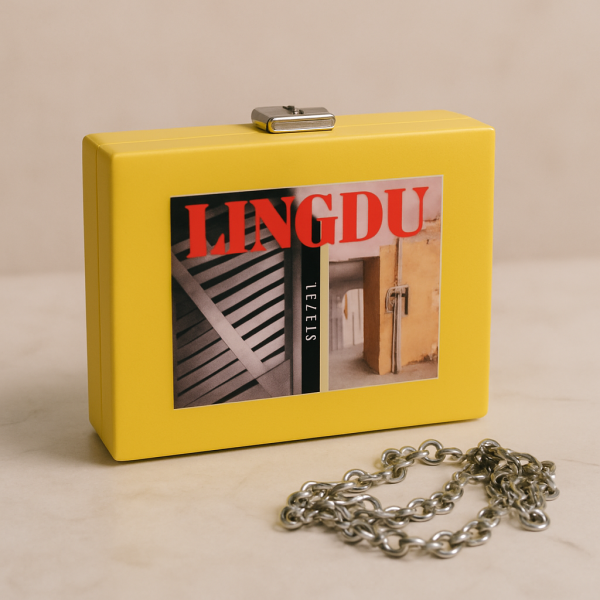 Urban Pop Graphic Clutch